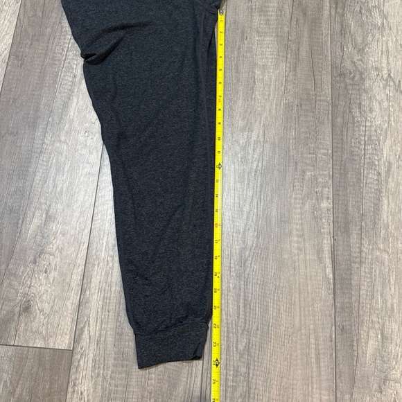 Vuori Charcoal Gray Women's Joggers - Picture 5 of 5